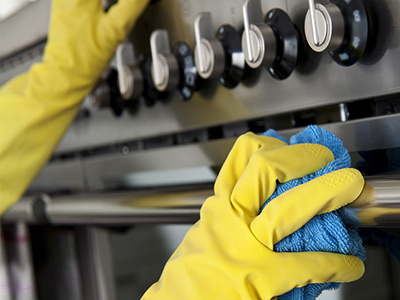 Уборка кухни: специфика процесса и подбор химии